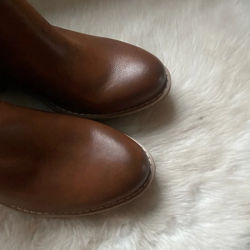 Eurosoft by Sofft Ankle‎ Booties Women’s Size 6.5 M Brown Leather New Western